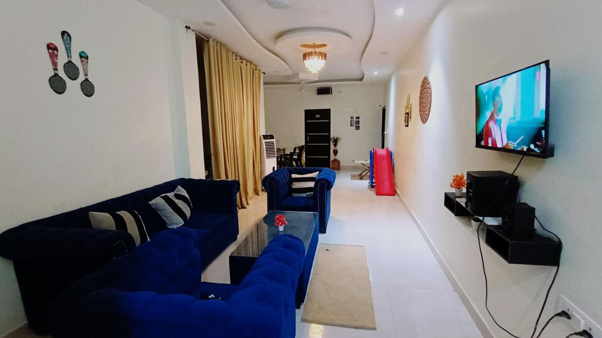 Two Bhk Abode In Golf City Lucknow Bagian luar foto