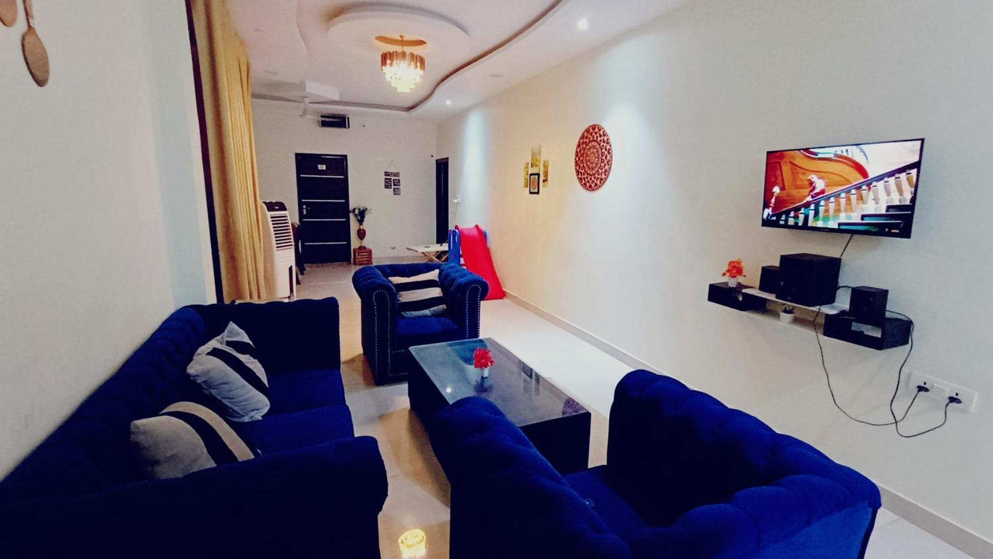 Two Bhk Abode In Golf City Lucknow Bagian luar foto